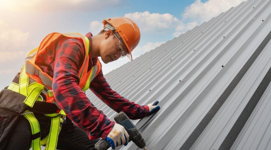 GAF certified roofer in Norwalk, IA